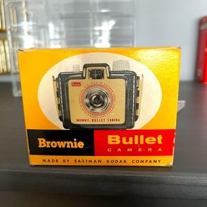 BNIB Kodak Brownie Bullet (vintage)